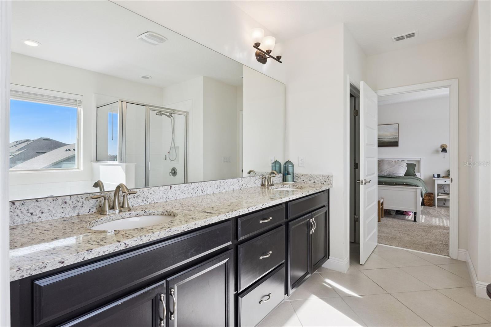 Image 21 of 89 For 16718 Harper Cove Drive