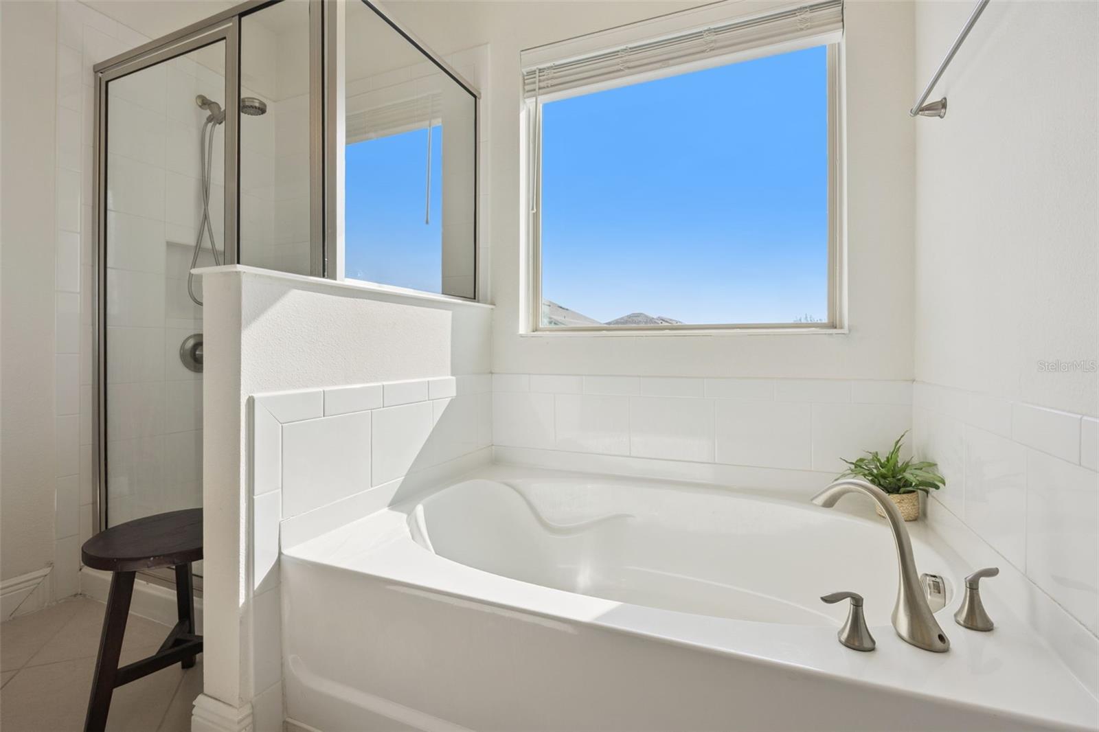 Image 24 of 89 For 16718 Harper Cove Drive