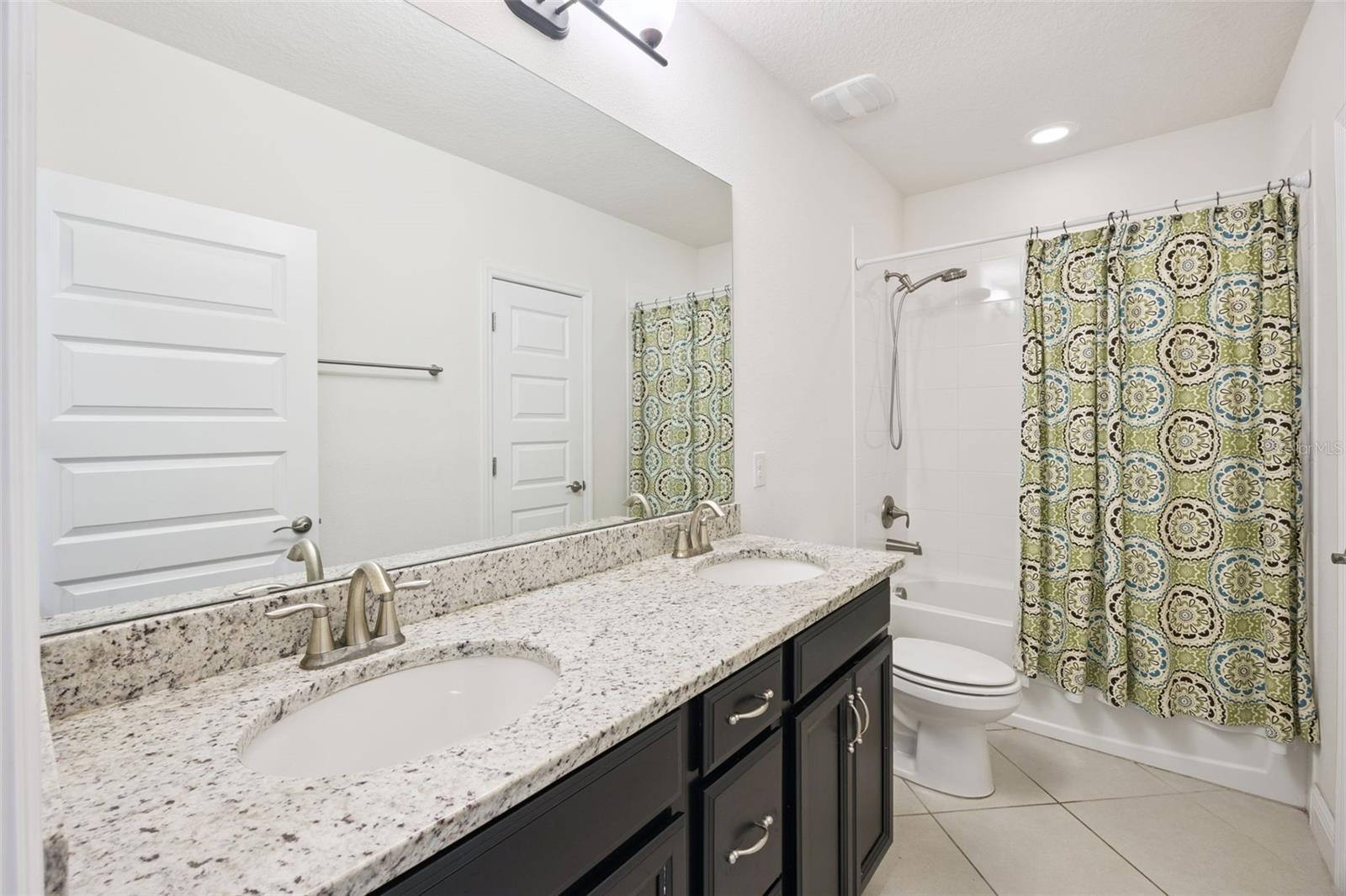 Image 31 of 89 For 16718 Harper Cove Drive