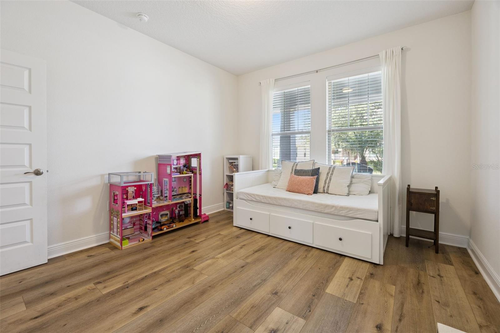 Image 35 of 89 For 16718 Harper Cove Drive