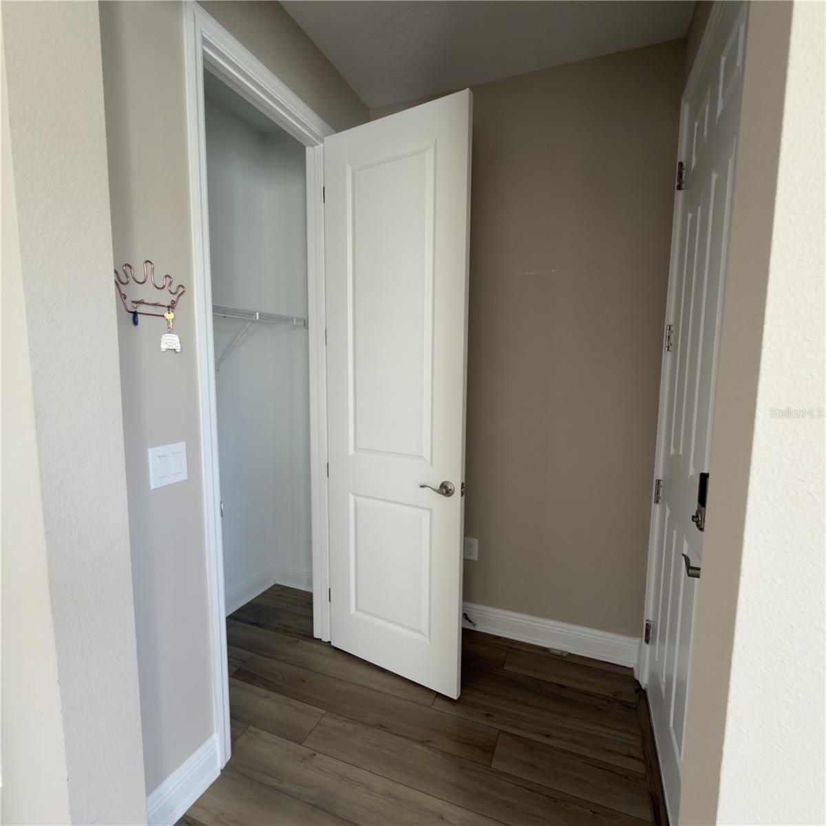 Image 5 of 30 For 14391 Braemar Street