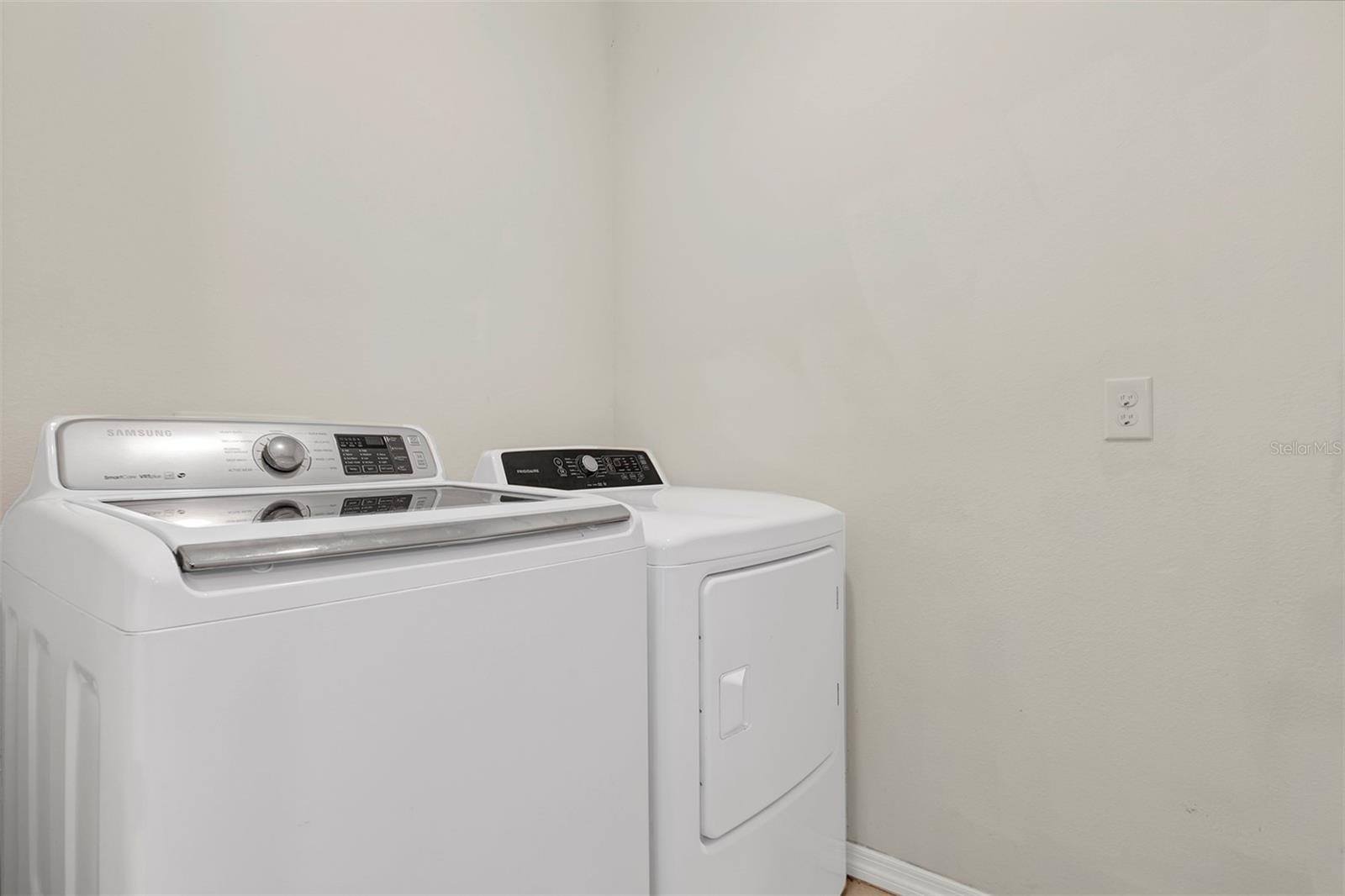 Image 10 of 32 For 2192 Rose Boulevard