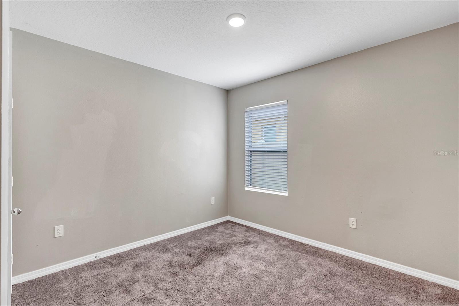 Image 13 of 32 For 2192 Rose Boulevard