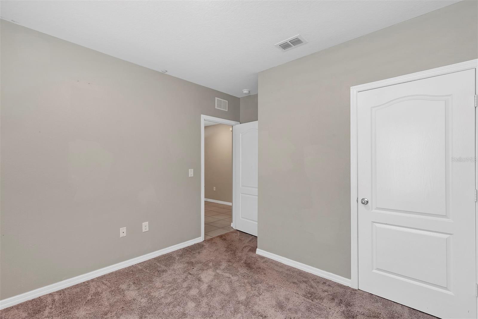 Image 15 of 32 For 2192 Rose Boulevard