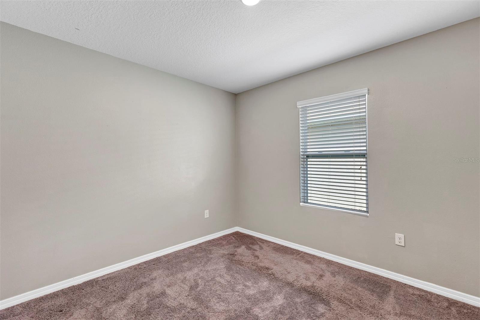 Image 16 of 32 For 2192 Rose Boulevard