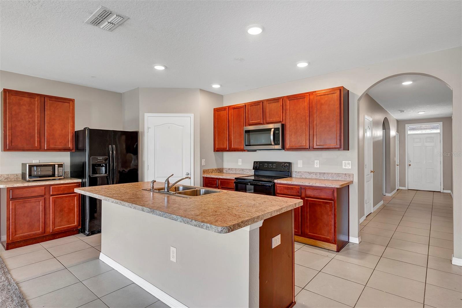 Image 3 of 32 For 2192 Rose Boulevard