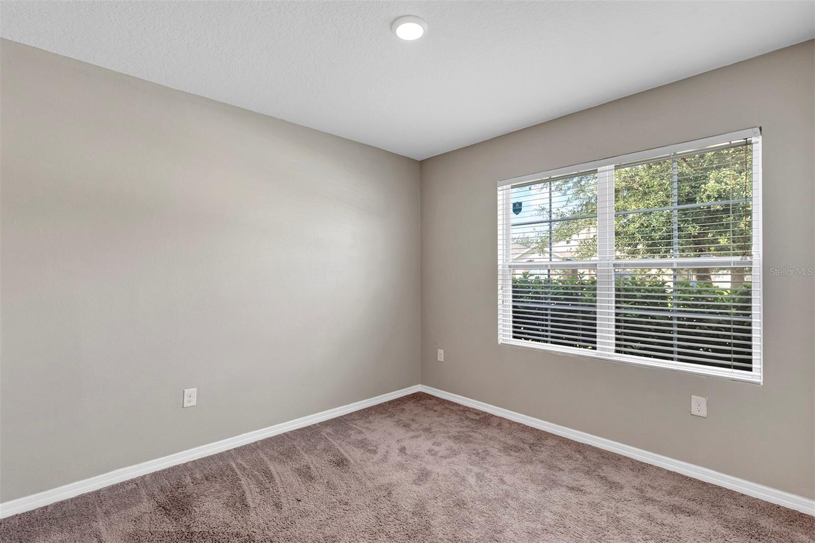 Image 8 of 32 For 2192 Rose Boulevard