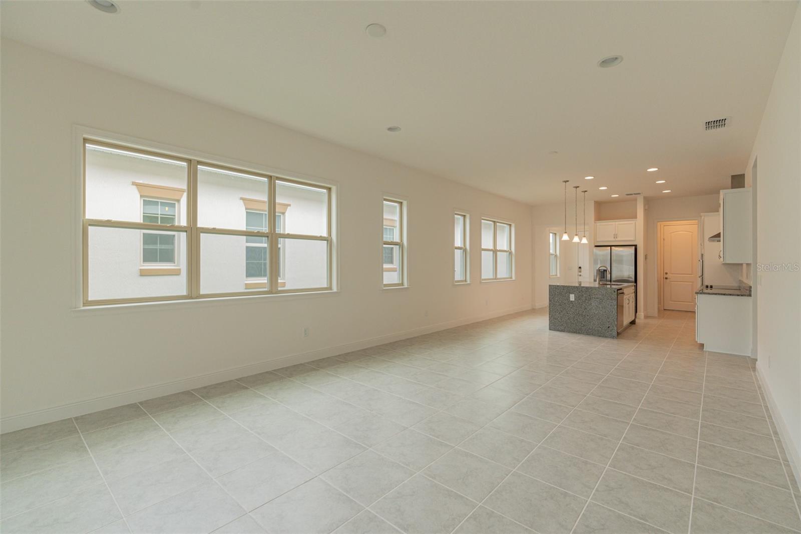 Image 16 of 39 For 13351 Camborne Place