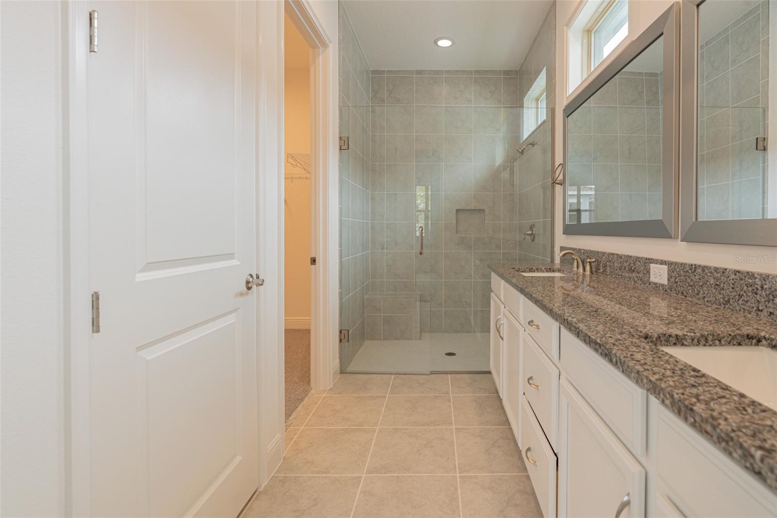 Image 21 of 39 For 13351 Camborne Place