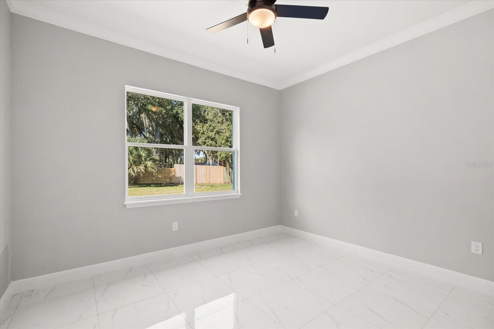 Image 14 of 21 For 319 Water Shore Drive