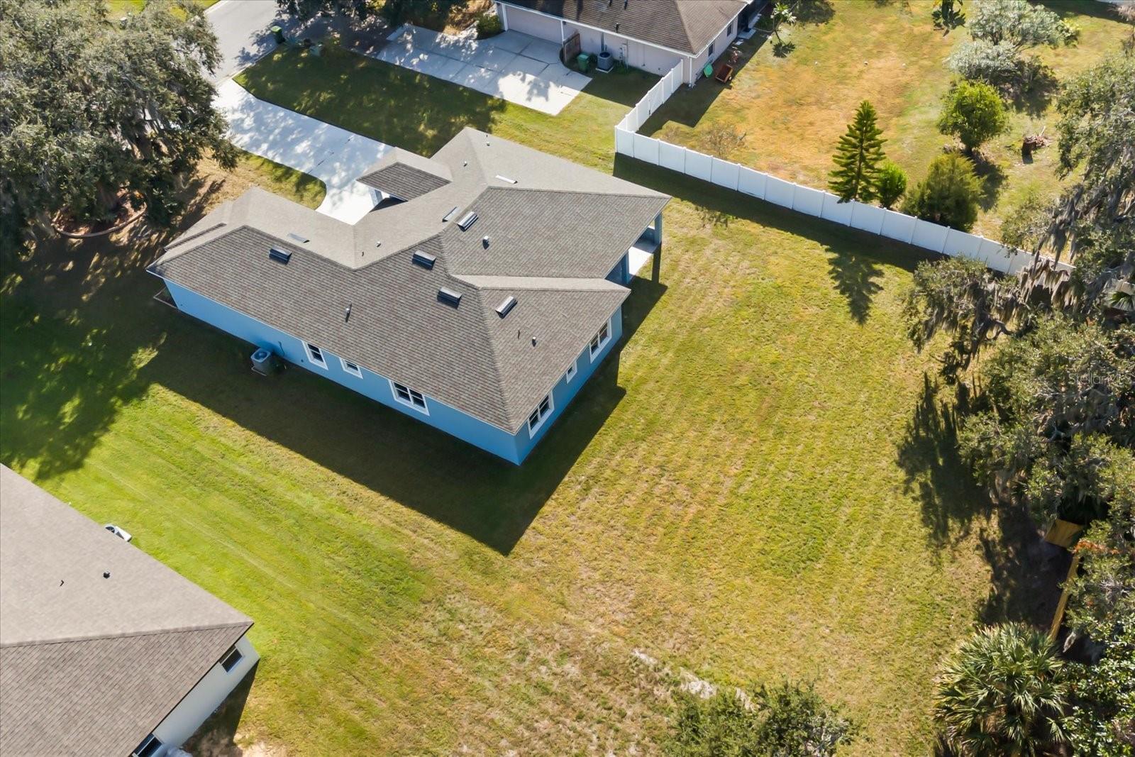 Image 20 of 21 For 319 Water Shore Drive