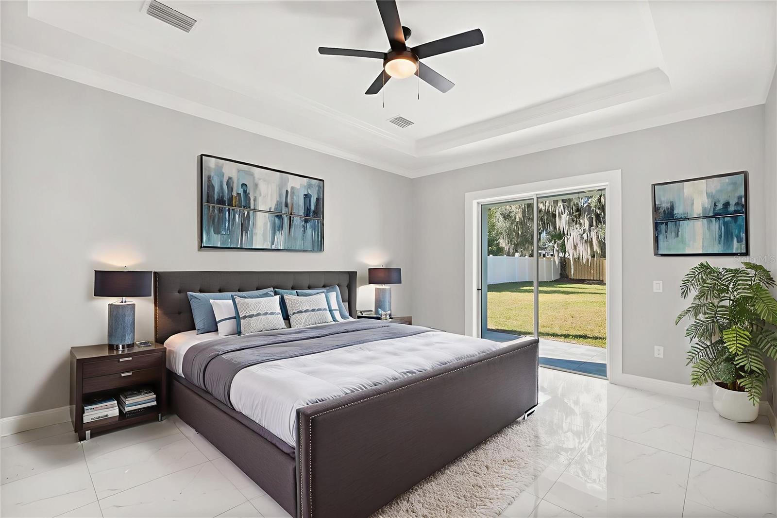 Image 8 of 21 For 319 Water Shore Drive