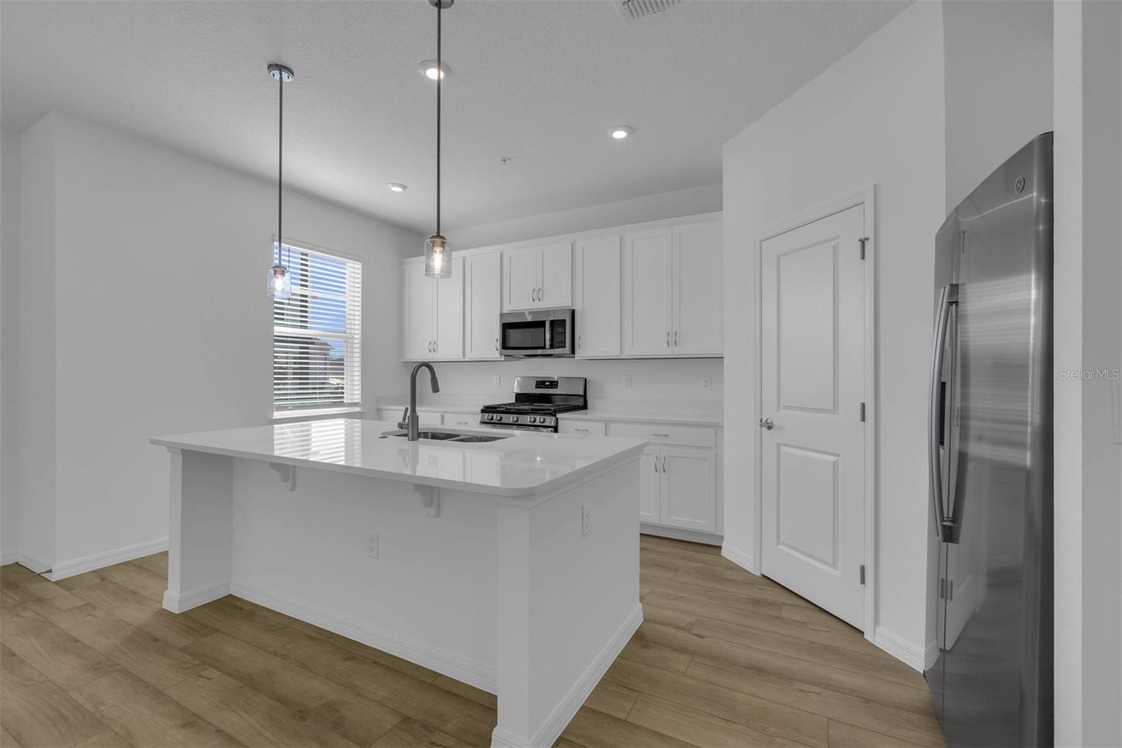 Image 8 of 38 For 5686 Stockade Boulevard