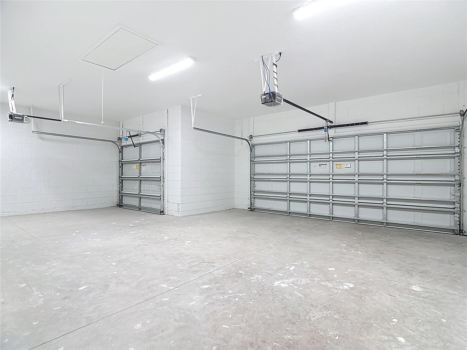 Image 50 of 67 For 19041 Mardi Gras Street