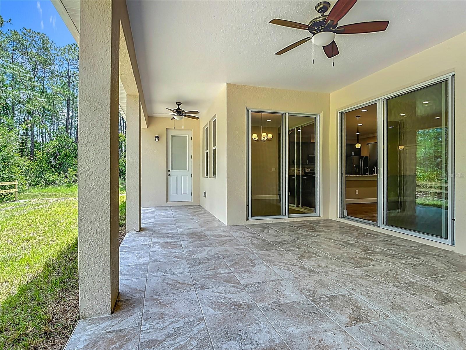 Image 54 of 67 For 19041 Mardi Gras Street