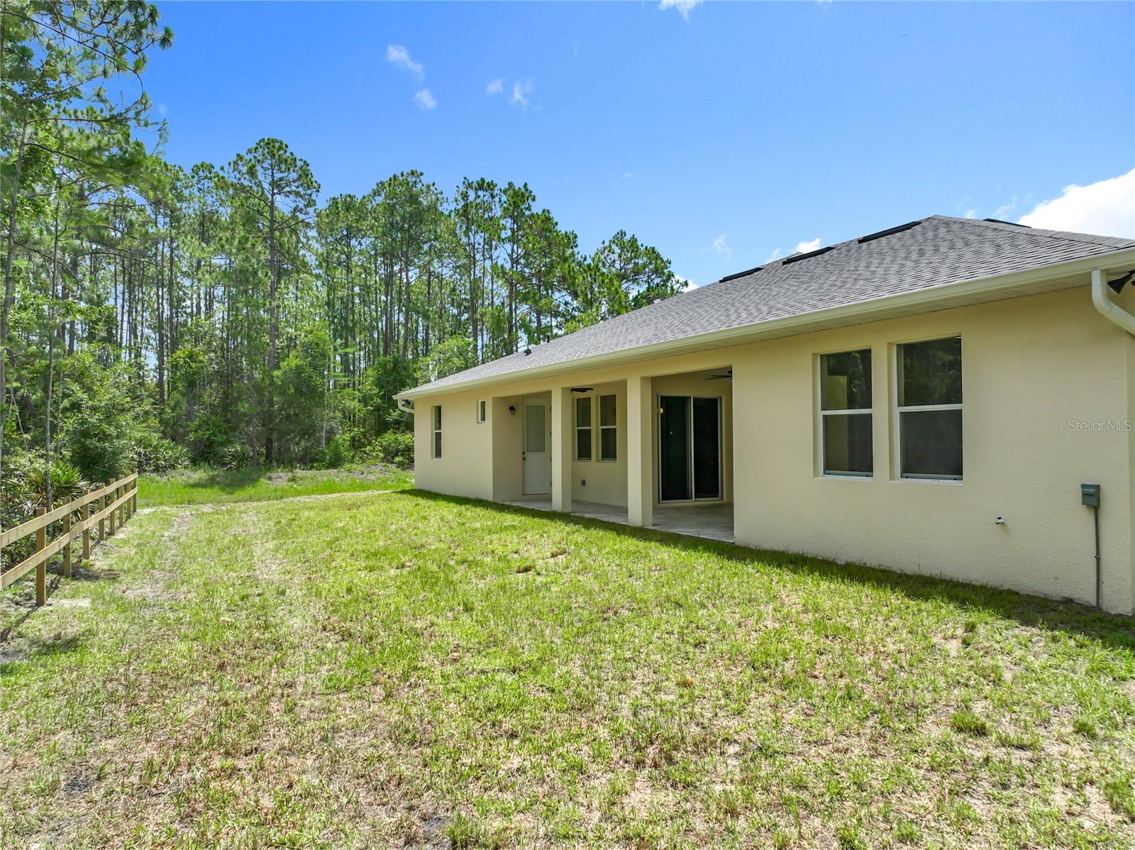 Image 55 of 67 For 19041 Mardi Gras Street