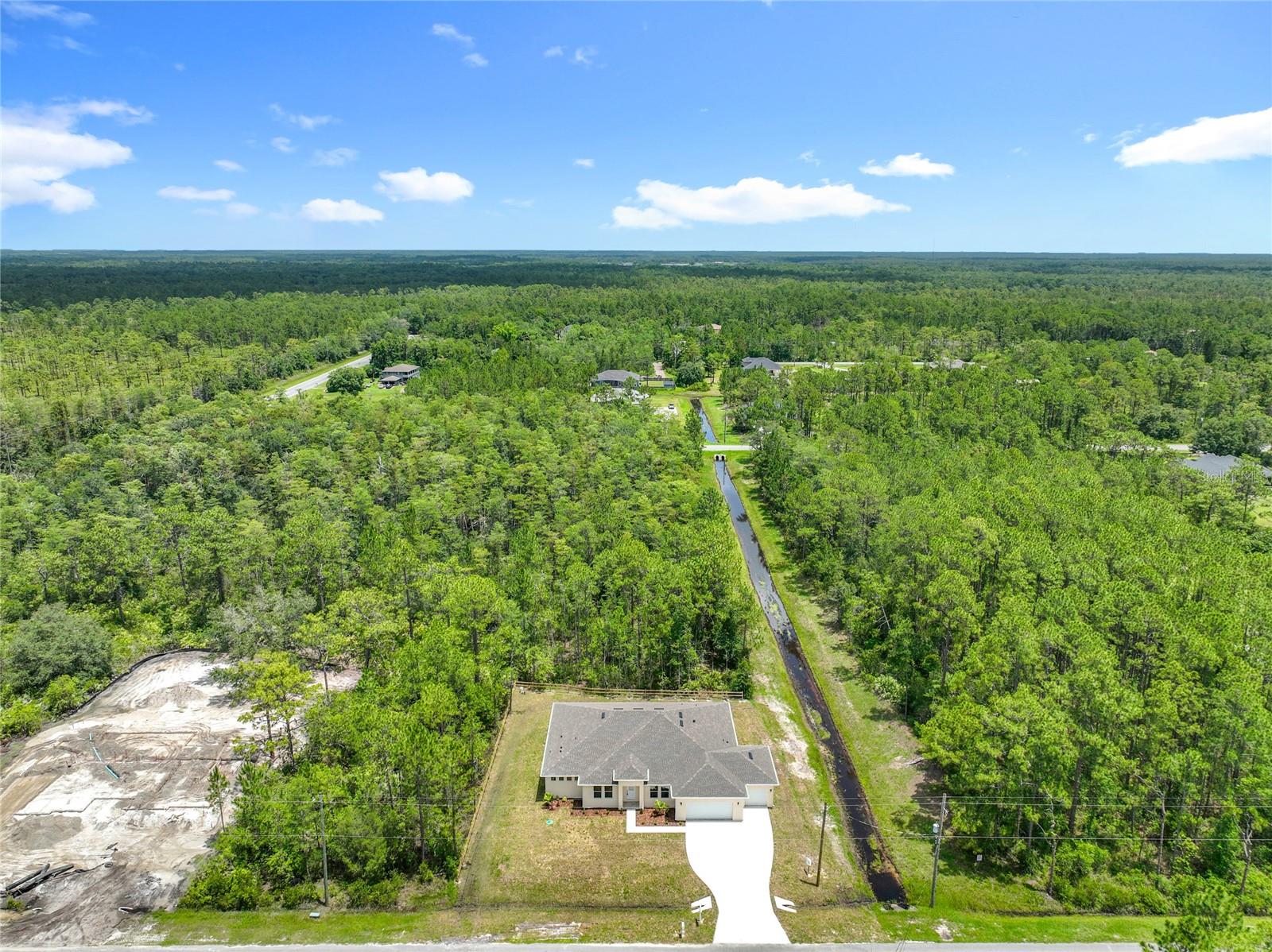 Image 63 of 67 For 19041 Mardi Gras Street