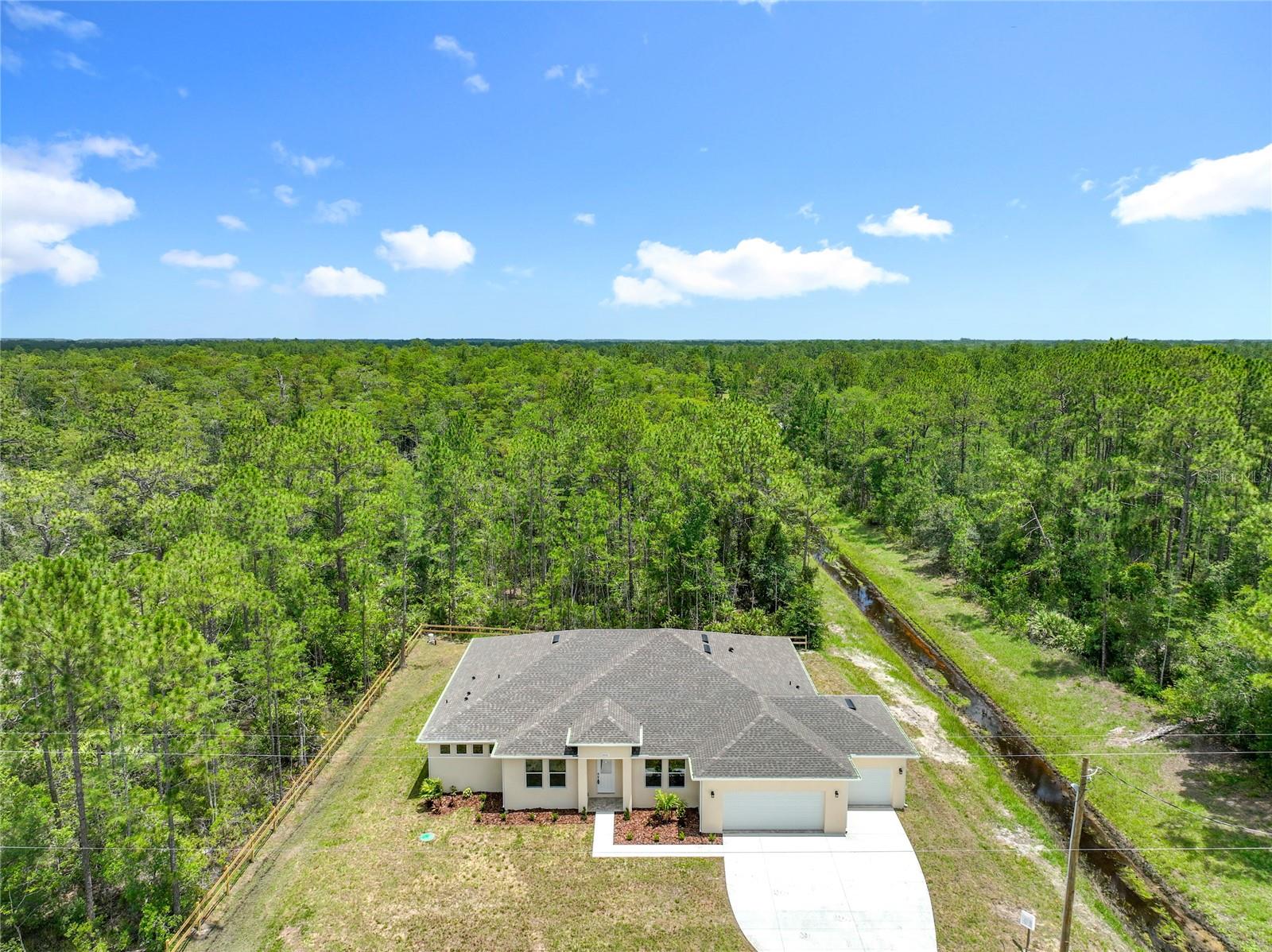 Image 65 of 67 For 19041 Mardi Gras Street