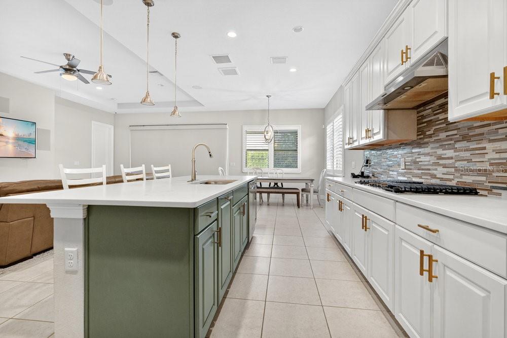 Image 10 of 37 For 15607 Sylvester Palm Drive