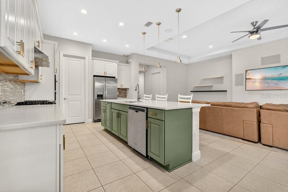 Image 13 of 37 For 15607 Sylvester Palm Drive