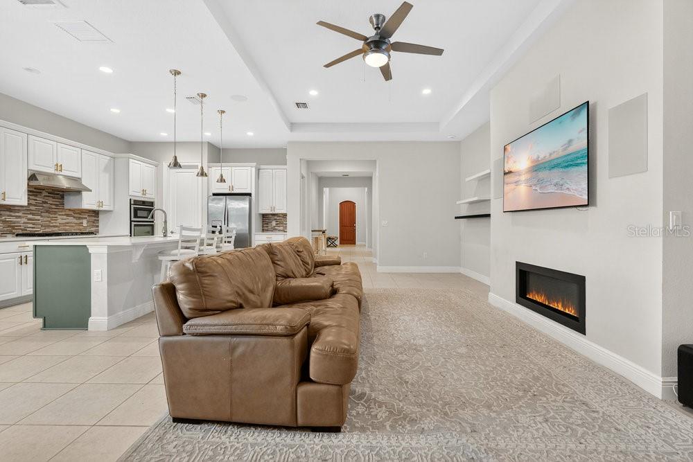 Image 17 of 37 For 15607 Sylvester Palm Drive