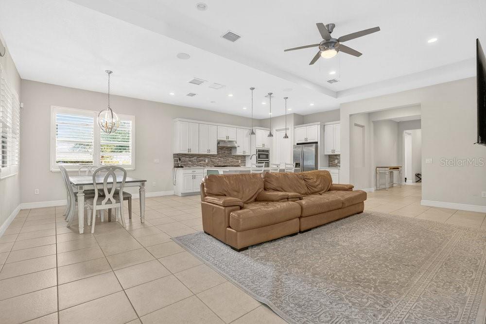 Image 18 of 37 For 15607 Sylvester Palm Drive