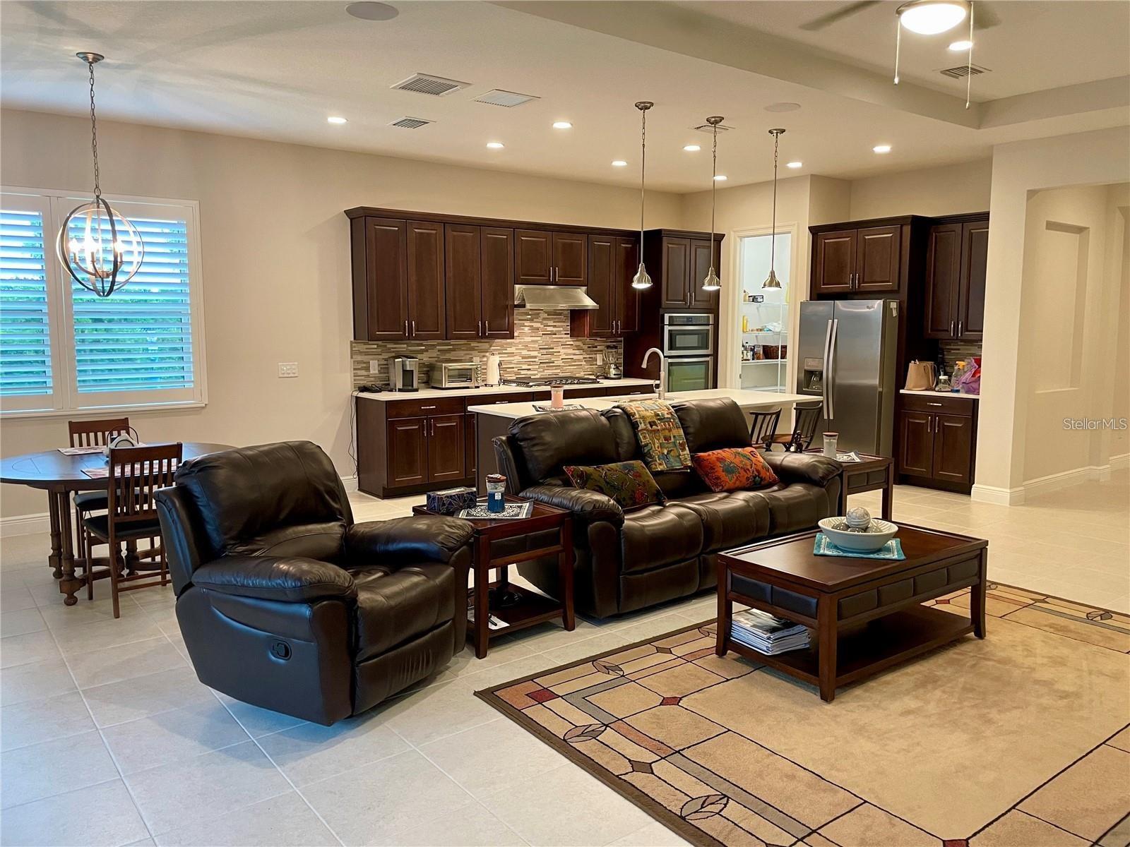 Image 2 of 7 For 15607 Sylvester Palm Drive