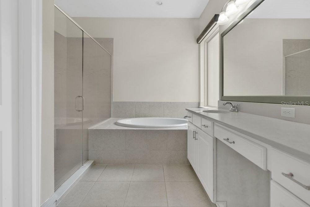 Image 22 of 37 For 15607 Sylvester Palm Drive