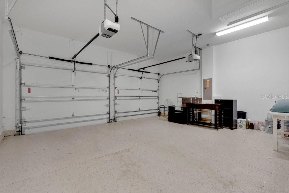 Image 28 of 37 For 15607 Sylvester Palm Drive