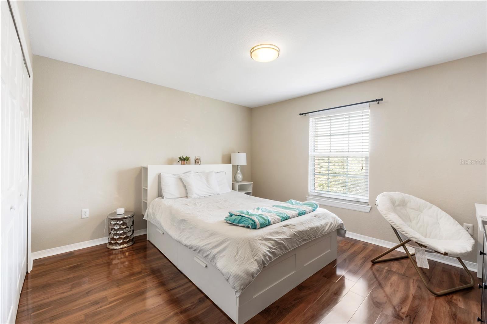 Image 10 of 12 For 5475 Vineland Road 8302