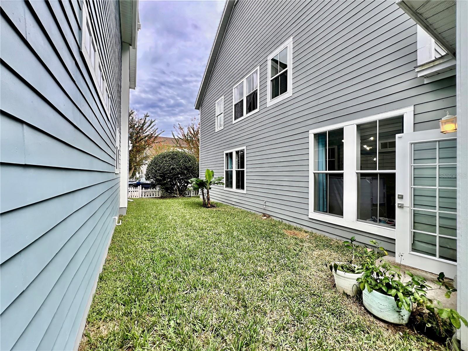 Image 17 of 39 For 839 Lake Evalyn Drive