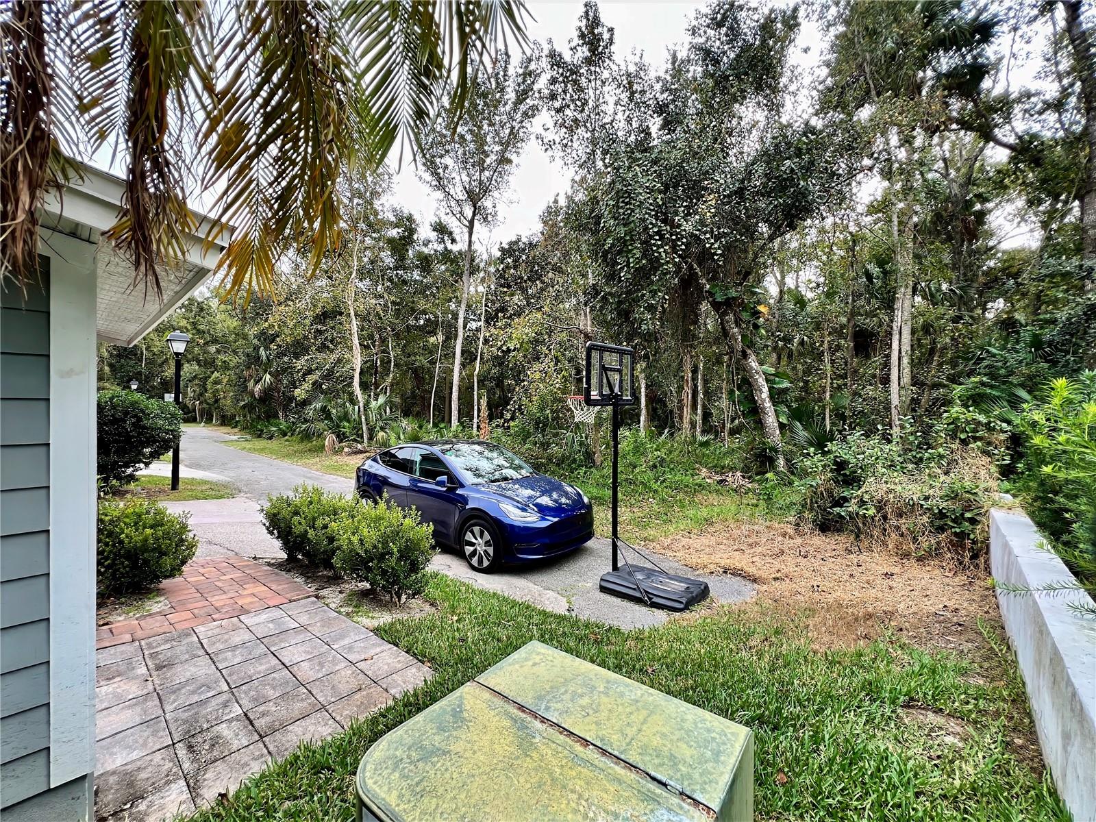 Image 19 of 39 For 839 Lake Evalyn Drive