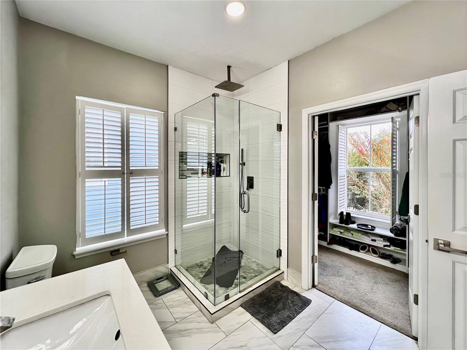 Image 29 of 39 For 839 Lake Evalyn Drive