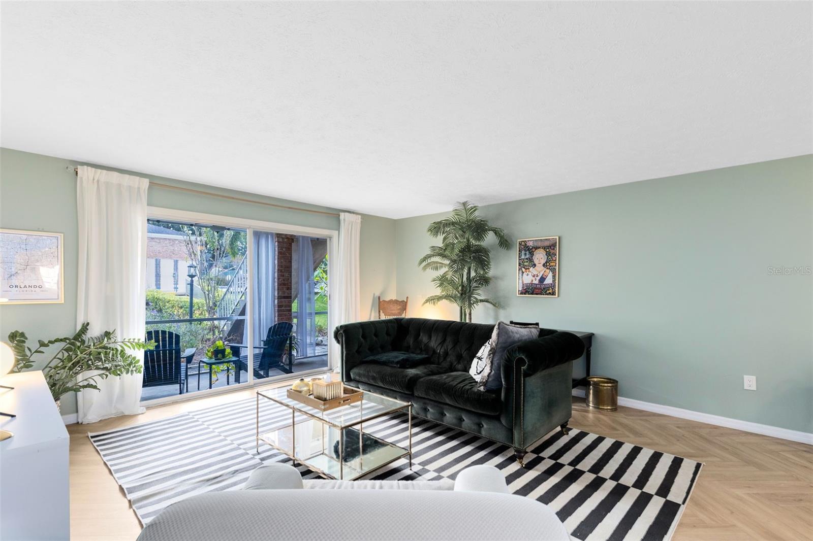 Image 4 of 28 For 4270 Lake Underhill Road 1