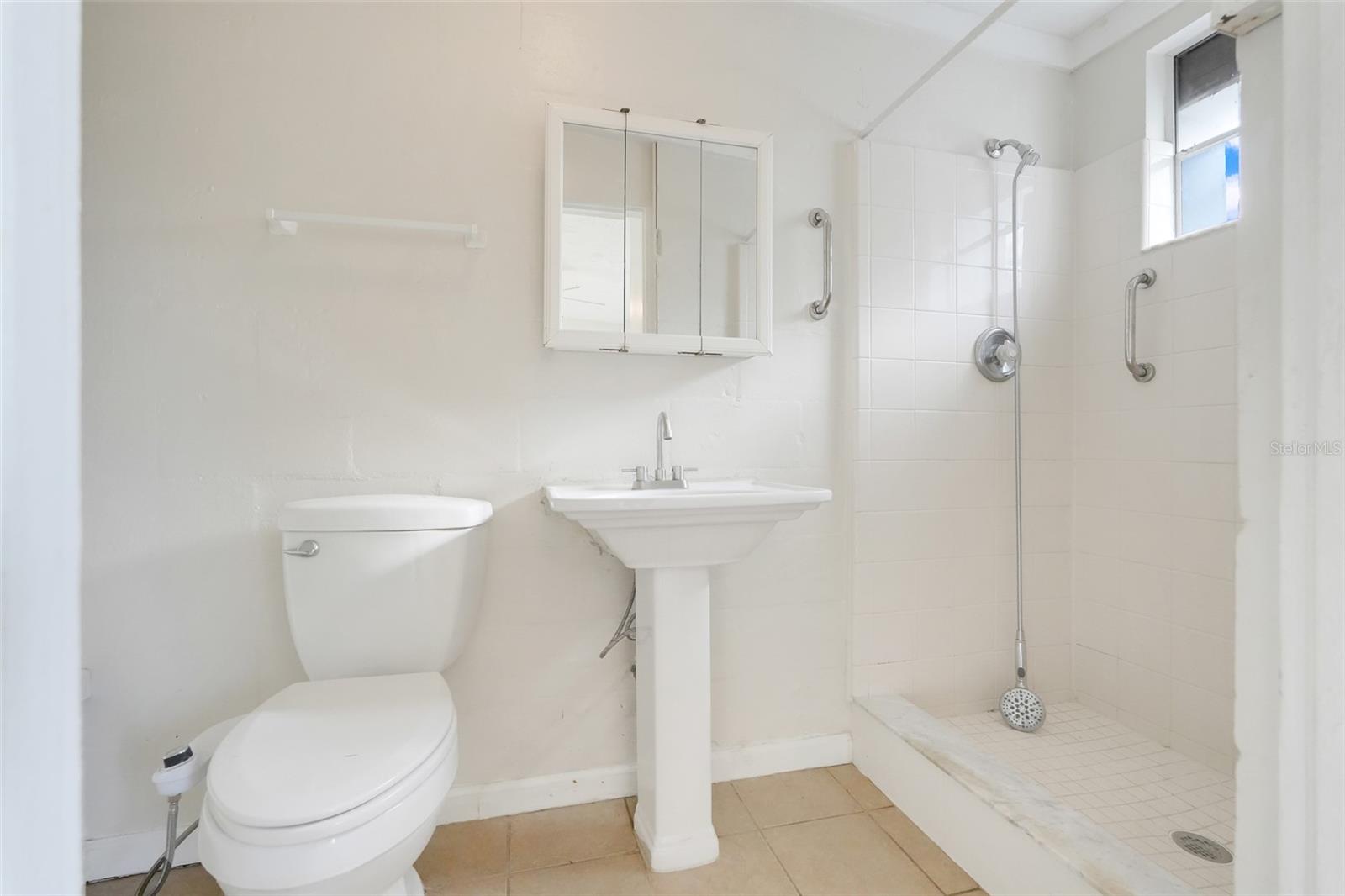 Image 19 of 43 For 107 Garrison Drive