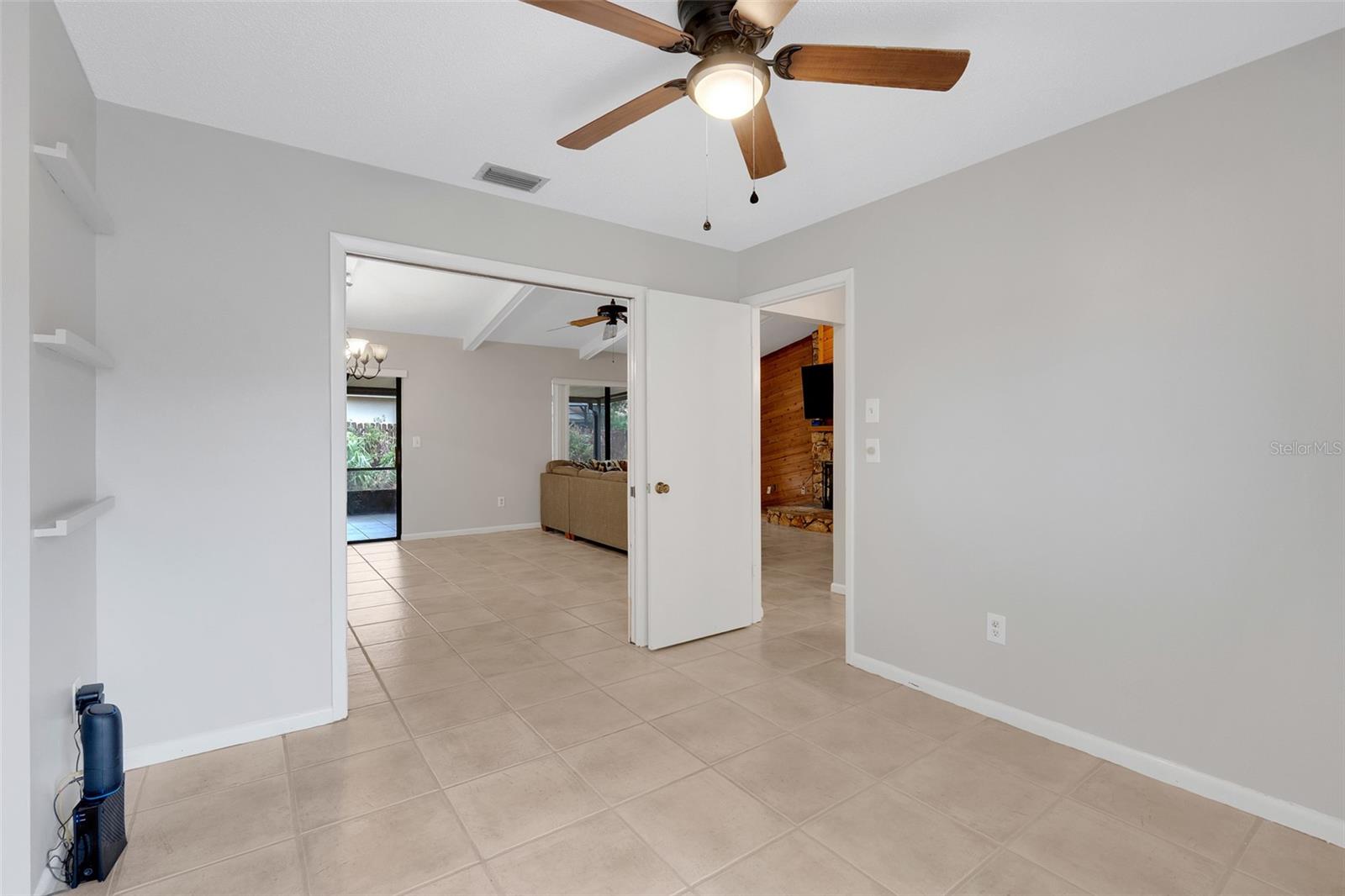 Image 17 of 36 For 794 Austin Court