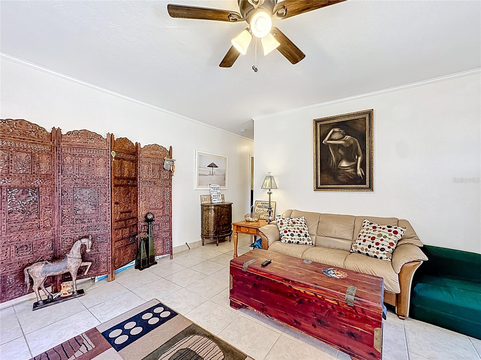 Image 22 of 78 For 833 Oxford Street