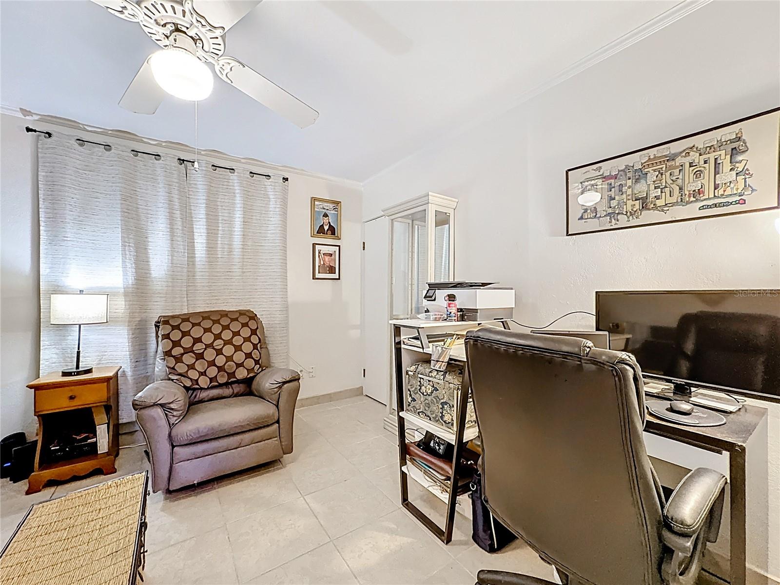 Image 25 of 78 For 833 Oxford Street