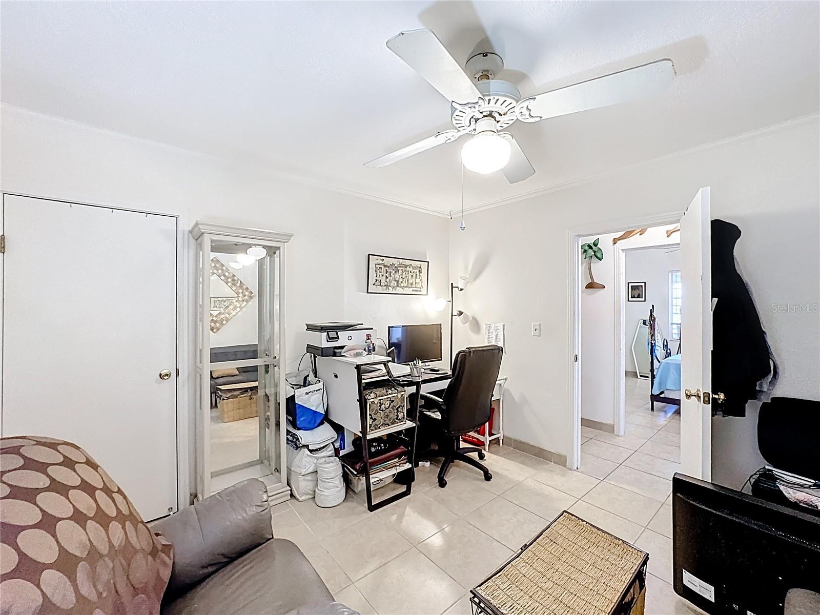 Image 26 of 78 For 833 Oxford Street