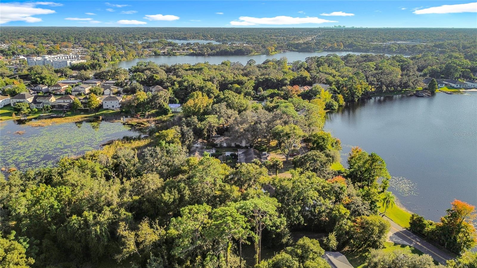 Image 64 of 78 For 833 Oxford Street