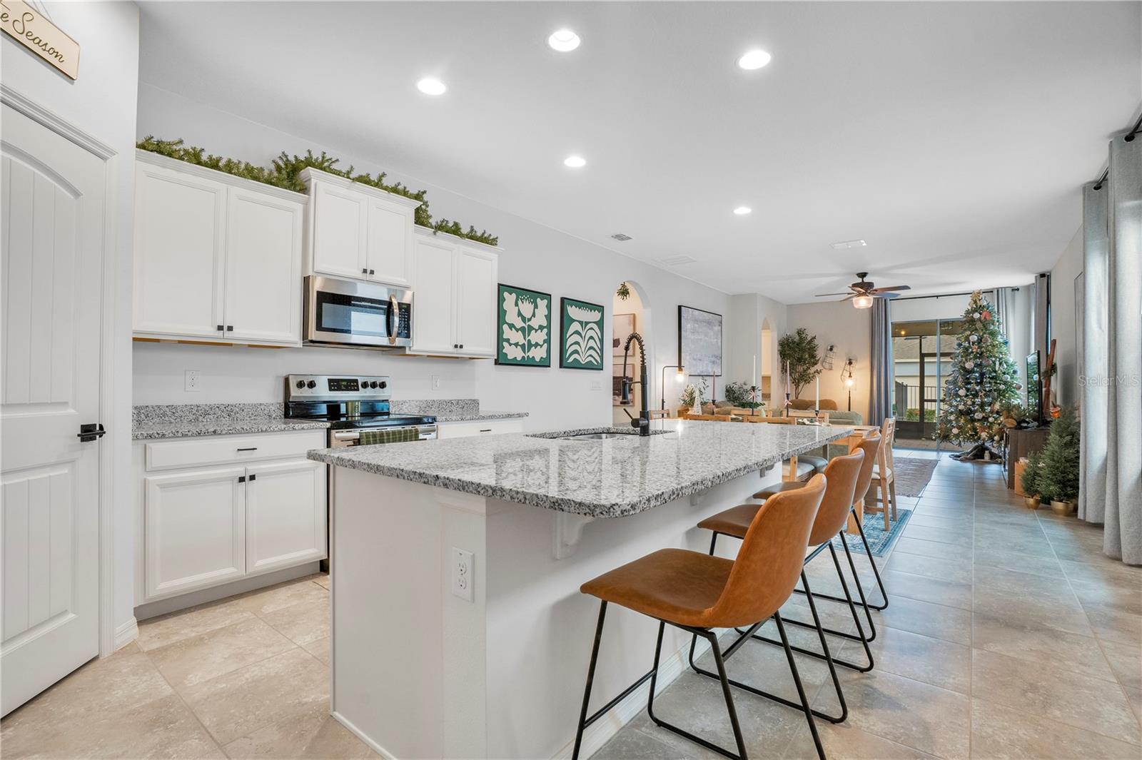 Image 12 of 49 For 16125 Azure Key Street