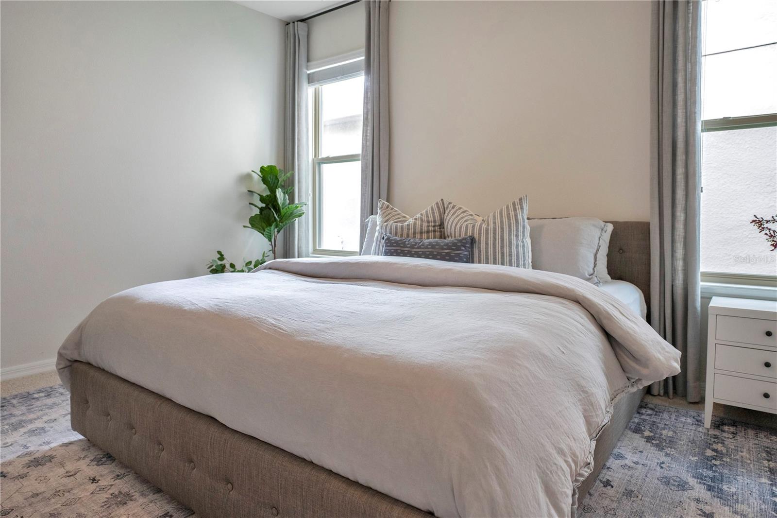 Image 23 of 49 For 16125 Azure Key Street