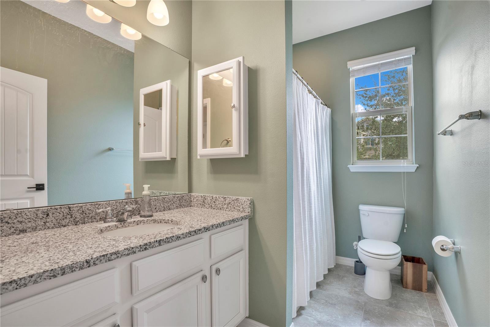 Image 29 of 49 For 16125 Azure Key Street