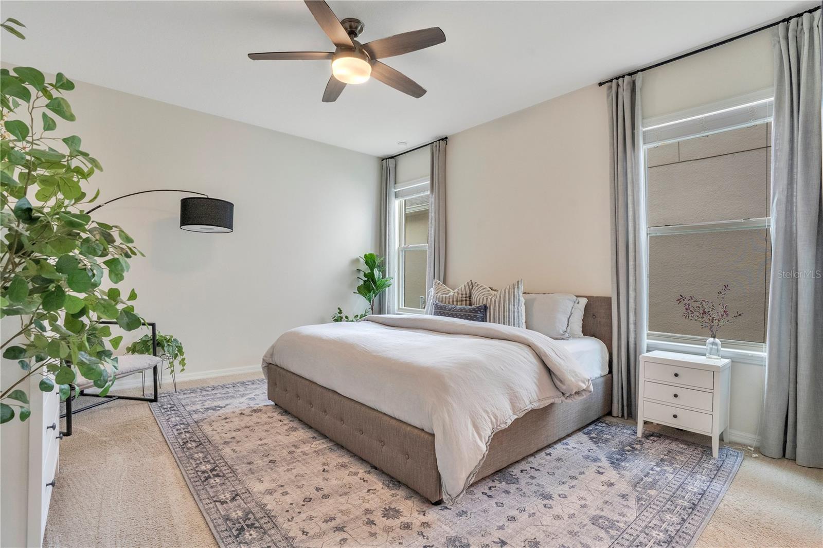 Image 6 of 49 For 16125 Azure Key Street