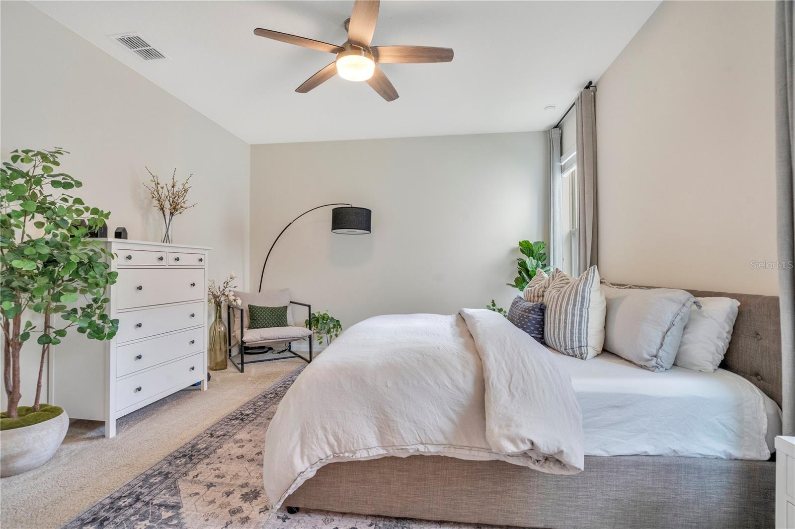 Image 7 of 49 For 16125 Azure Key Street