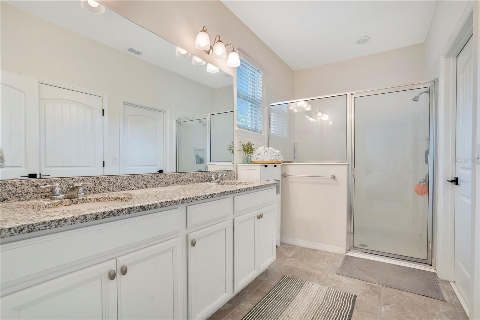 Image 8 of 49 For 16125 Azure Key Street