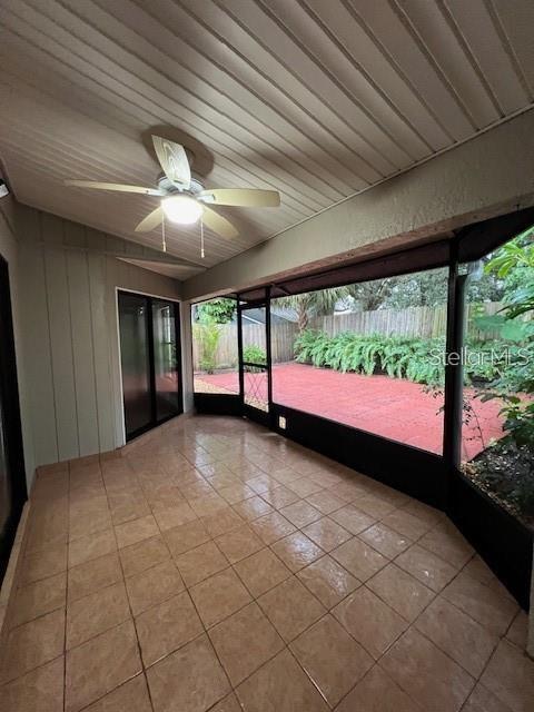 Image 21 of 30 For 411 Poplar Court