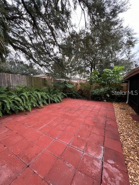 Image 24 of 30 For 411 Poplar Court