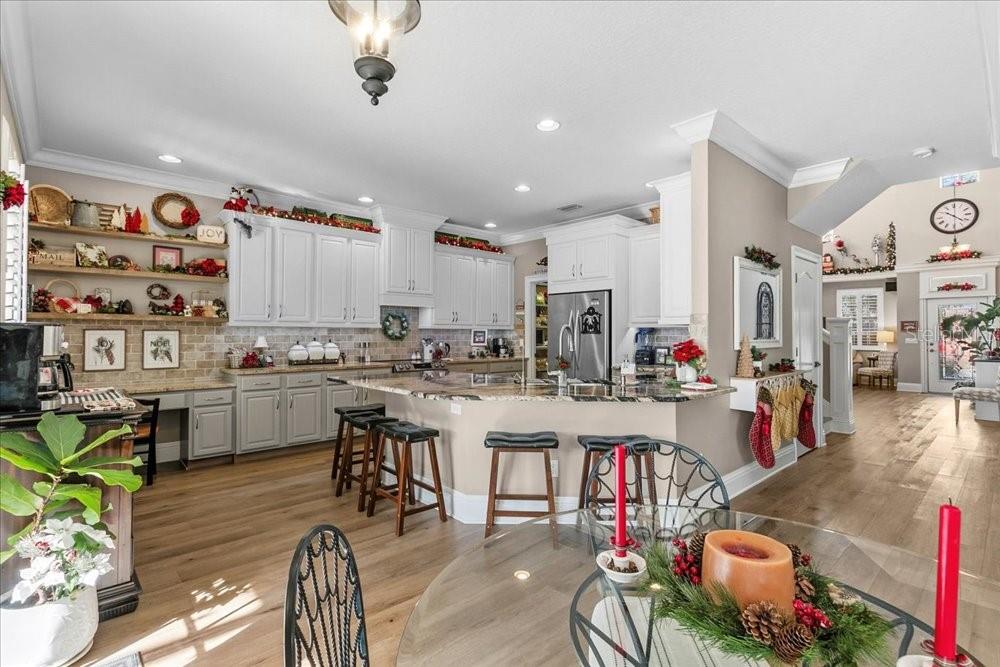 Image 13 of 45 For 617 Legacy Park Drive