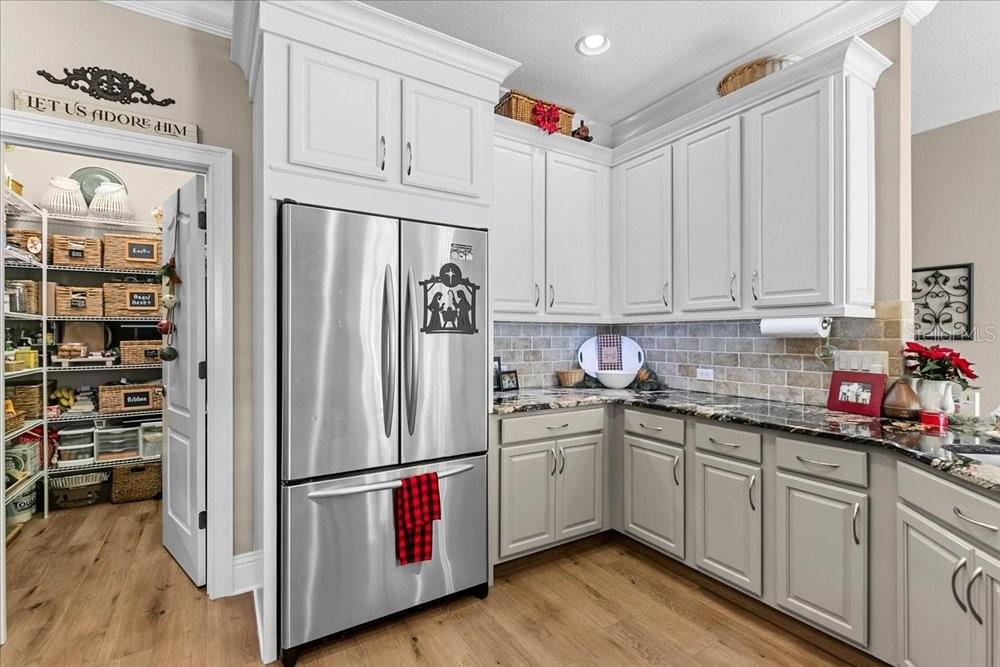 Image 15 of 45 For 617 Legacy Park Drive